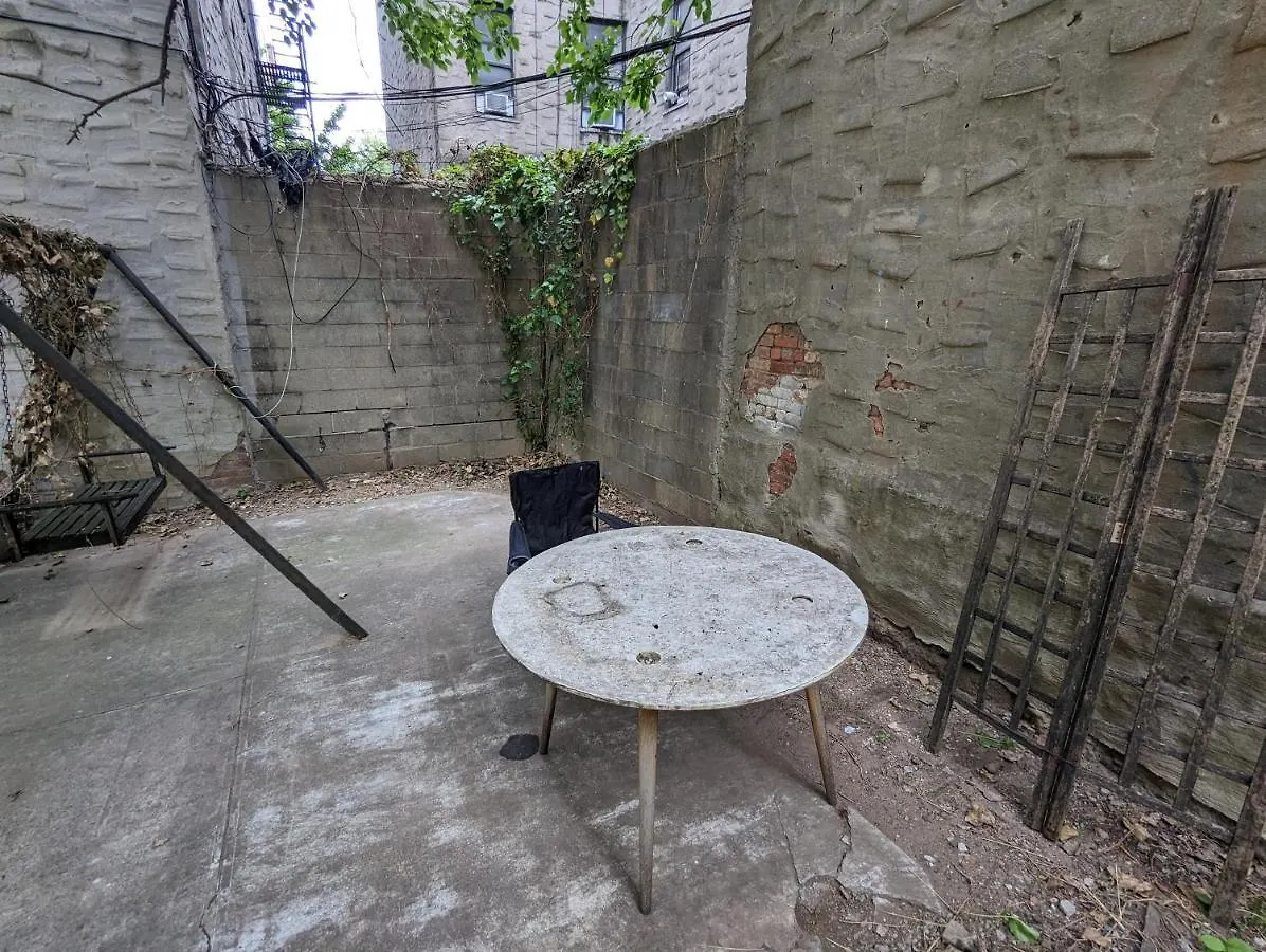 Central & Affordable Williamsburg Small Room New York 0*,  États-Unis